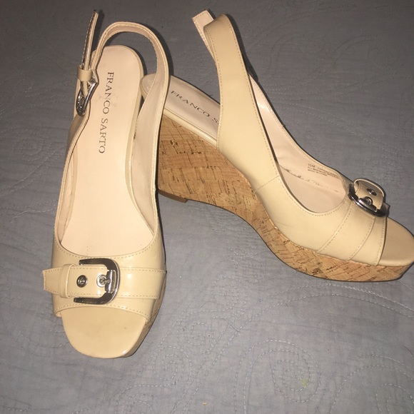 Franco Sarto Nude Wedge Heel Buckle Sandal  Sz 10 - Picture 4 of 9